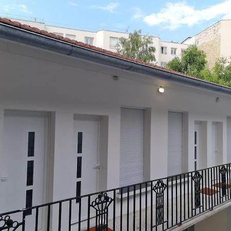 2G- Studio Tout Equipe Avec Cuisine Proche Paris Исси-ле-Мулино Экстерьер фото